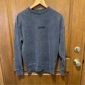 Abercrombie & Fitch Blue/Gray Sweatshirt
